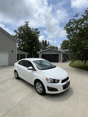 2013 Chevrolet Sonic LS