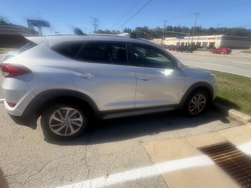 Silver 2018 Hyundai TUCSON SEL