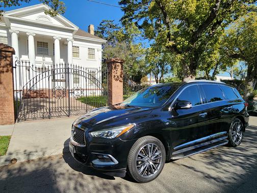 2016 INFINITI QX60 Base