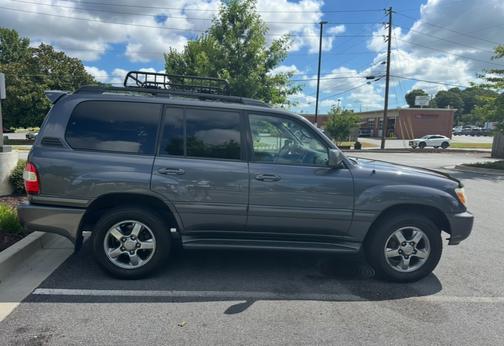 2006 Toyota Land Cruiser Base