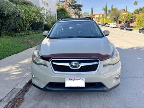 Beige 2013 Subaru XV Crosstrek 2.0i Limited