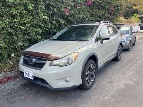 Beige 2013 Subaru XV Crosstrek 2.0i Limited