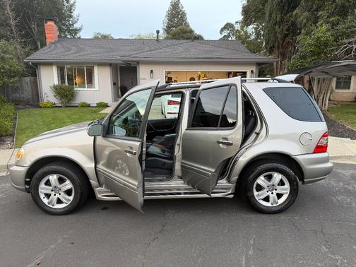 2005 Mercedes-Benz M-Class ML 350 4MATIC