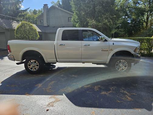 2014 RAM 2500 Laramie