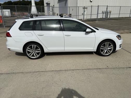 2015 Volkswagen Golf SportWagen TSI SEL 4-Door