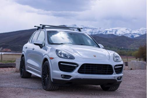 2014 Porsche Cayenne GTS