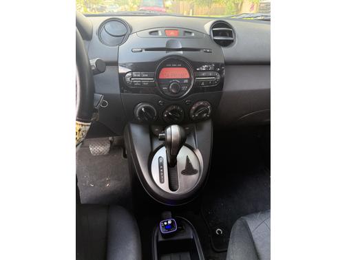 2013 Mazda Mazda2 Sport