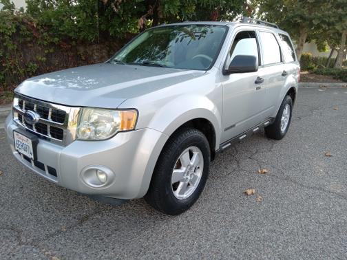 Silver 2008 Ford Escape XLT