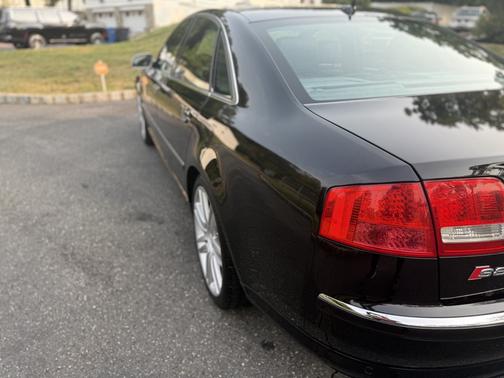 2007 Audi S8 5.2