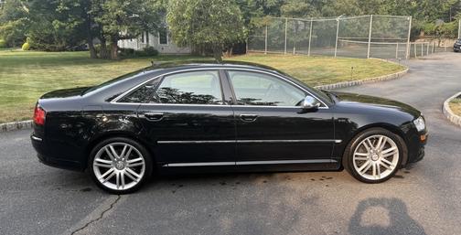 2007 Audi S8 5.2