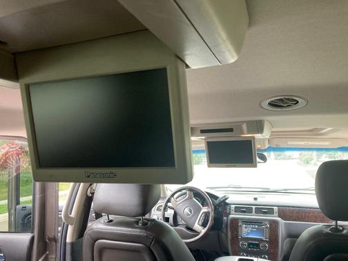 Brown 2012 GMC Yukon XL Denali