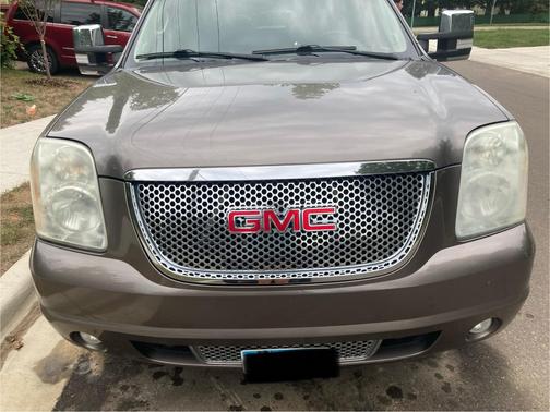 Brown 2012 GMC Yukon XL Denali