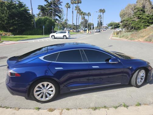 2017 Tesla Model S 75D