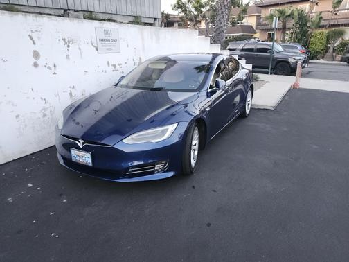 2017 Tesla Model S 75D