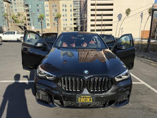 2022 BMW X6 xDrive40i