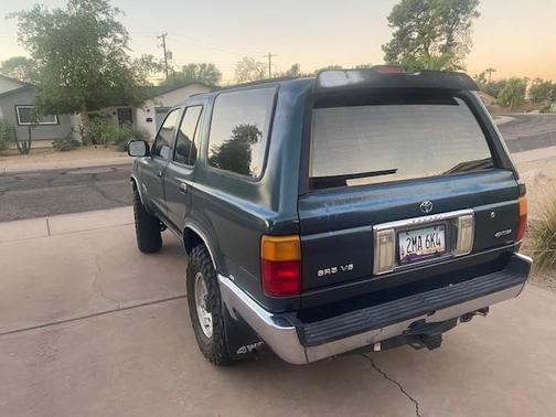Green 1995 Toyota 4Runner SR5 V6 4WD