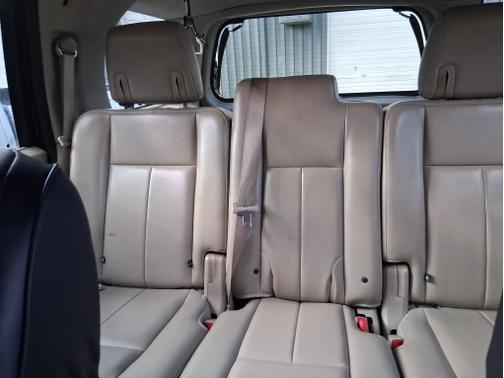 Black 2010 Ford Expedition XLT