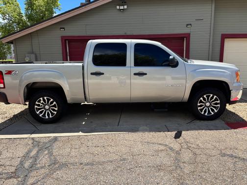 2009 GMC Sierra 1500 SLE1 Crew Cab