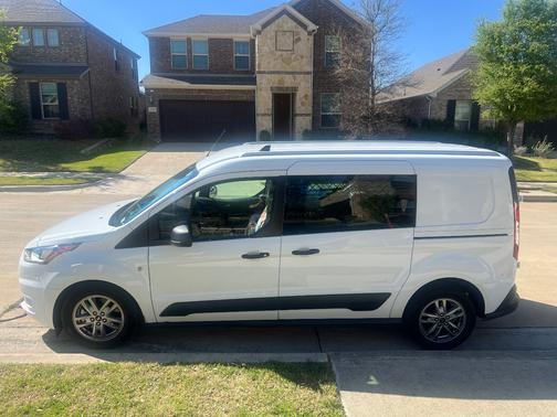 2023 Ford Transit Connect XLT w/Rear Symmetrical Doors