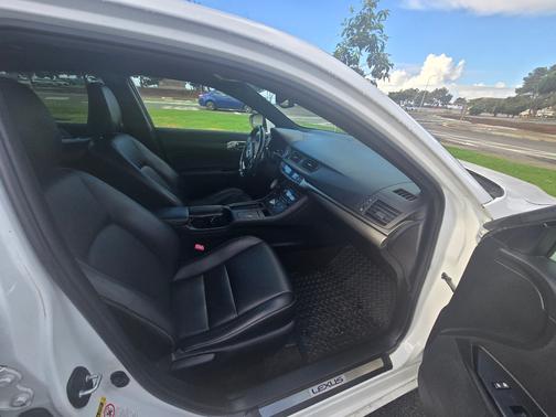 2015 Lexus CT 200h Premium