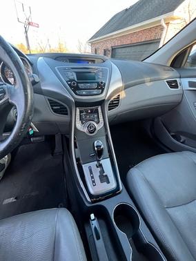 2013 Hyundai ELANTRA Limited