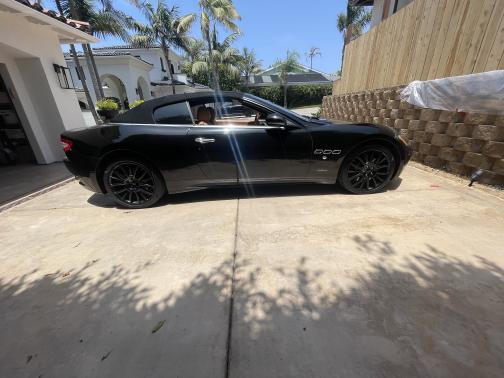2010 Maserati GranTurismo Base
