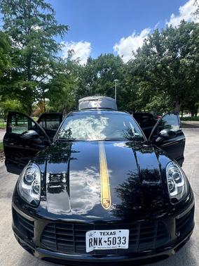 Black 2018 Porsche Macan Macan