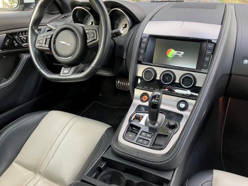 2015 Jaguar F-TYPE R
