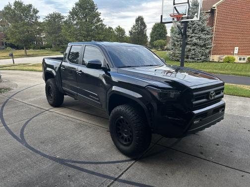 2024 Toyota Tacoma SR5