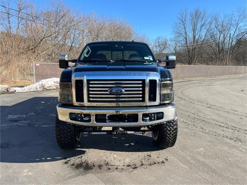 2010 Ford F-250 Lariat Super Duty Crew Cab