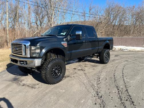 2010 Ford F-250 Lariat Super Duty Crew Cab