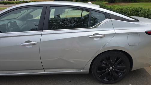 Silver 2022 Nissan Altima 2.5 SR