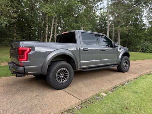2020 Ford F-150 Raptor