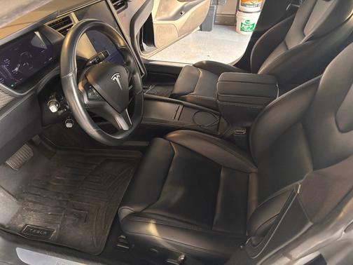 Black 2018 Tesla Model S 75D