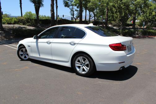 2013 BMW 528 i