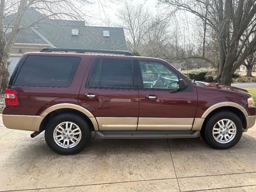 2012 Ford Expedition XLT