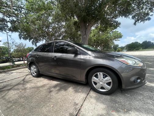 Gray 2012 Ford Focus S