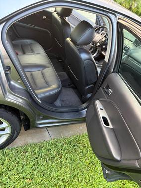 Gray 2010 Ford Fusion SEL