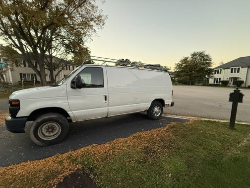 White 2013 Ford E250 Cargo