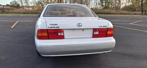 White 2000 Lexus LS 400 LS