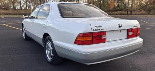 White 2000 Lexus LS 400 LS