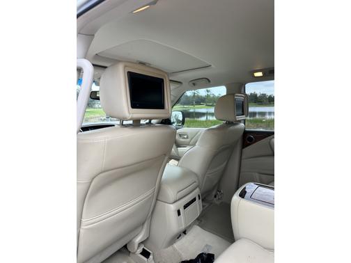 2015 INFINITI QX80 Base