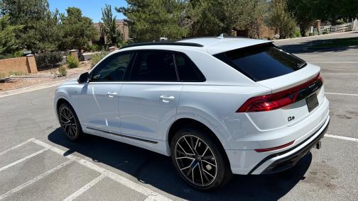 Photo 2 of 21 of 2021 Audi Q8 55 Premium Plus
