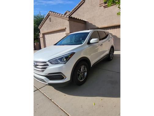 White 2017 Hyundai Santa Fe Sport 2.4L