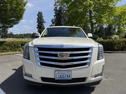 2015 Cadillac Escalade ESV Premium