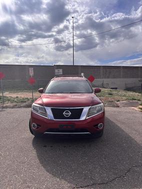 Red 2015 Nissan Pathfinder SV