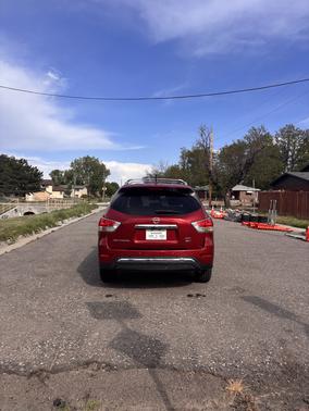 Red 2015 Nissan Pathfinder SV