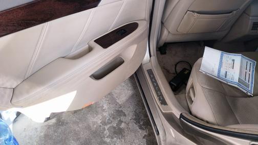Orange 2008 Toyota Avalon Limited