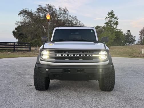 White 2022 Ford Bronco Big Bend