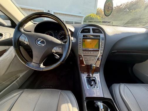 2010 Lexus ES 350 Base